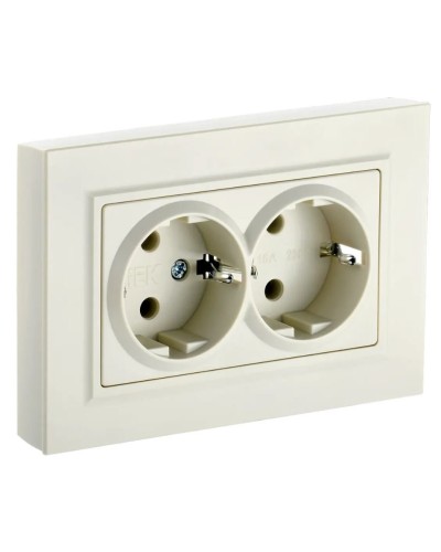 Розетка 2-местная с з/к РСш12-3-БрКр бежевый BRITE (BR-R24-16-K10-F). Розетка с заземлением с защитными шторками в сборе. IEK в Челябинске
