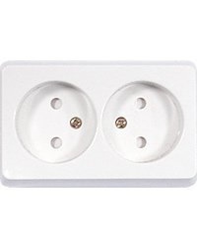 Розетка двойная открытой установки без з/к, белый, LK Standard (813604). Розетка без заземляющих контактов с защитными шторками. Экопласт в Челябинске
